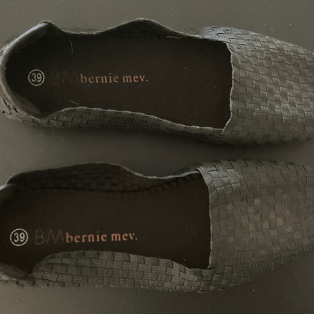 Bernie Mev stretch woven ballet flats size 39/8